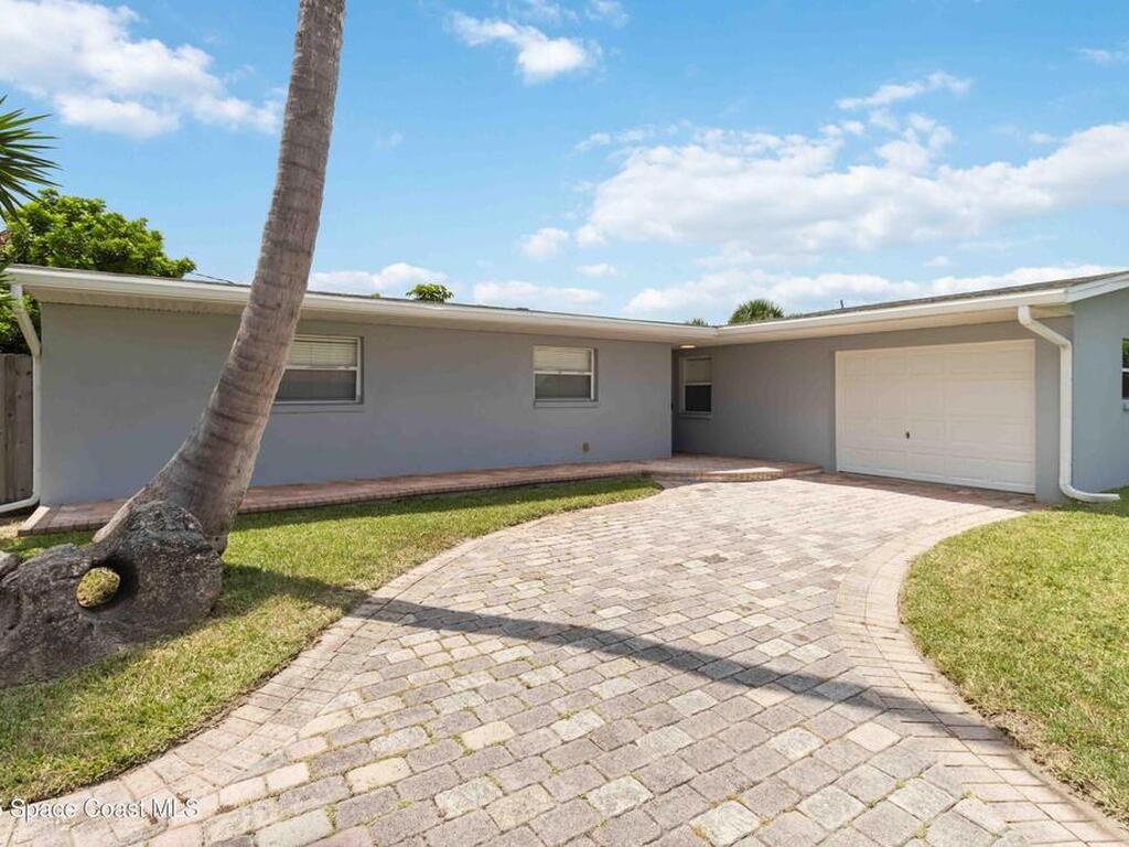 1871 Bel Court, Indialantic, FL 32903