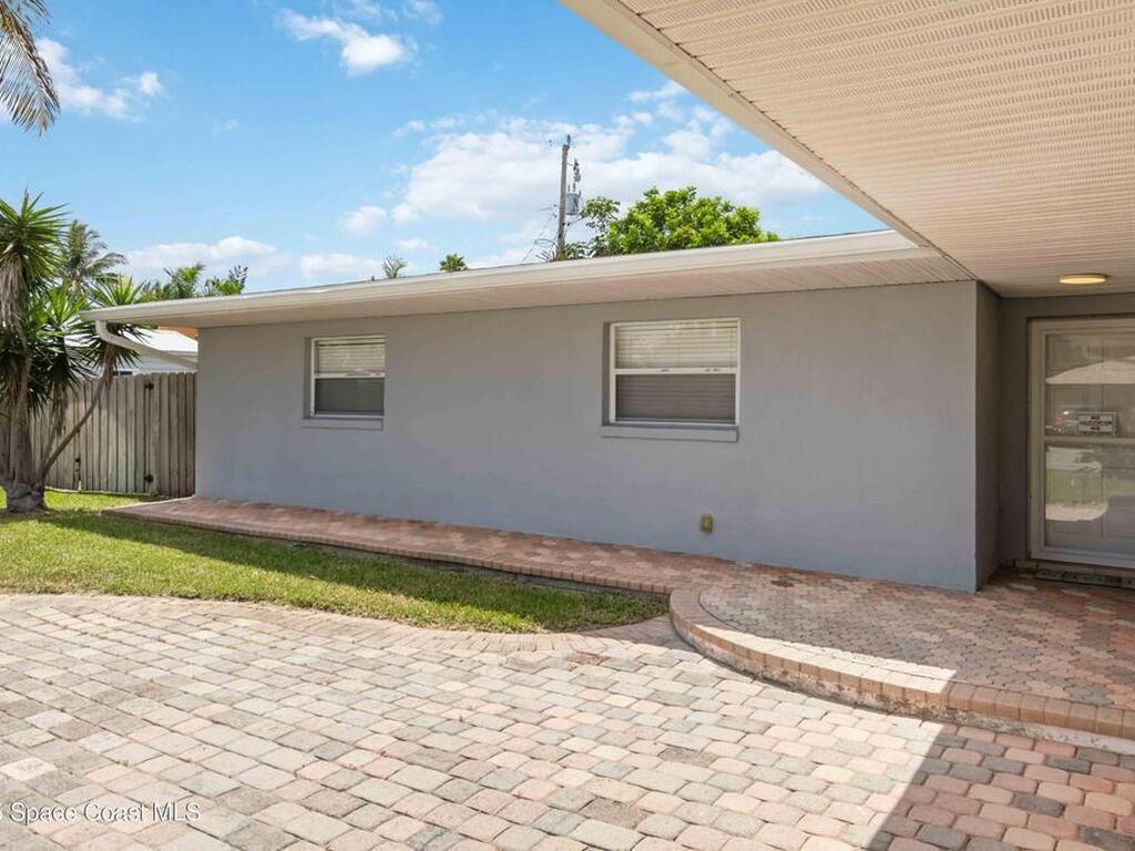 1871 Bel Court, Indialantic, FL 32903