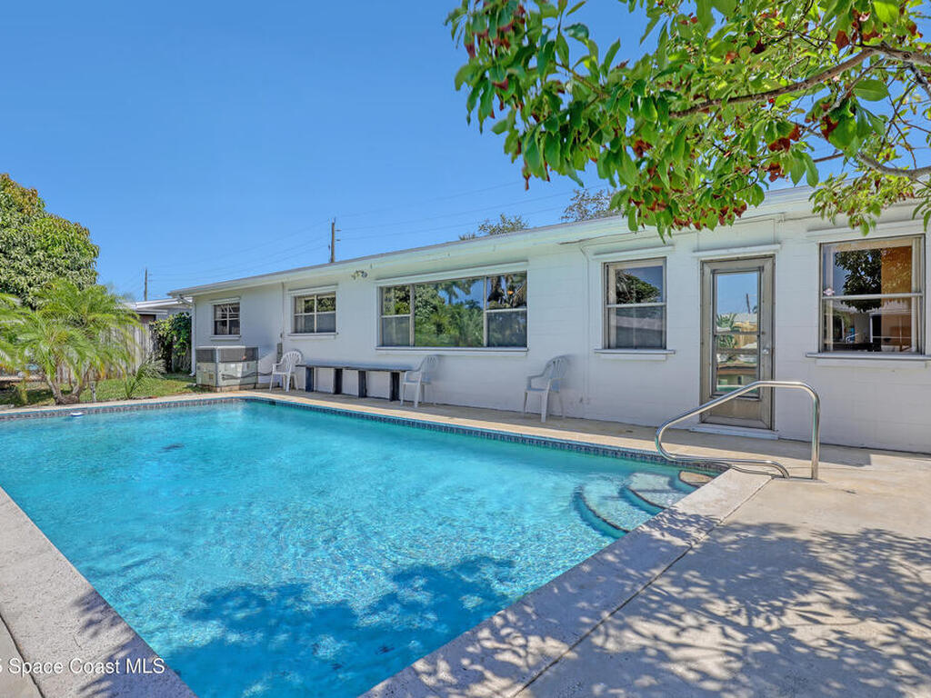 1510 Holly Avenue, Merritt Island, FL 32952