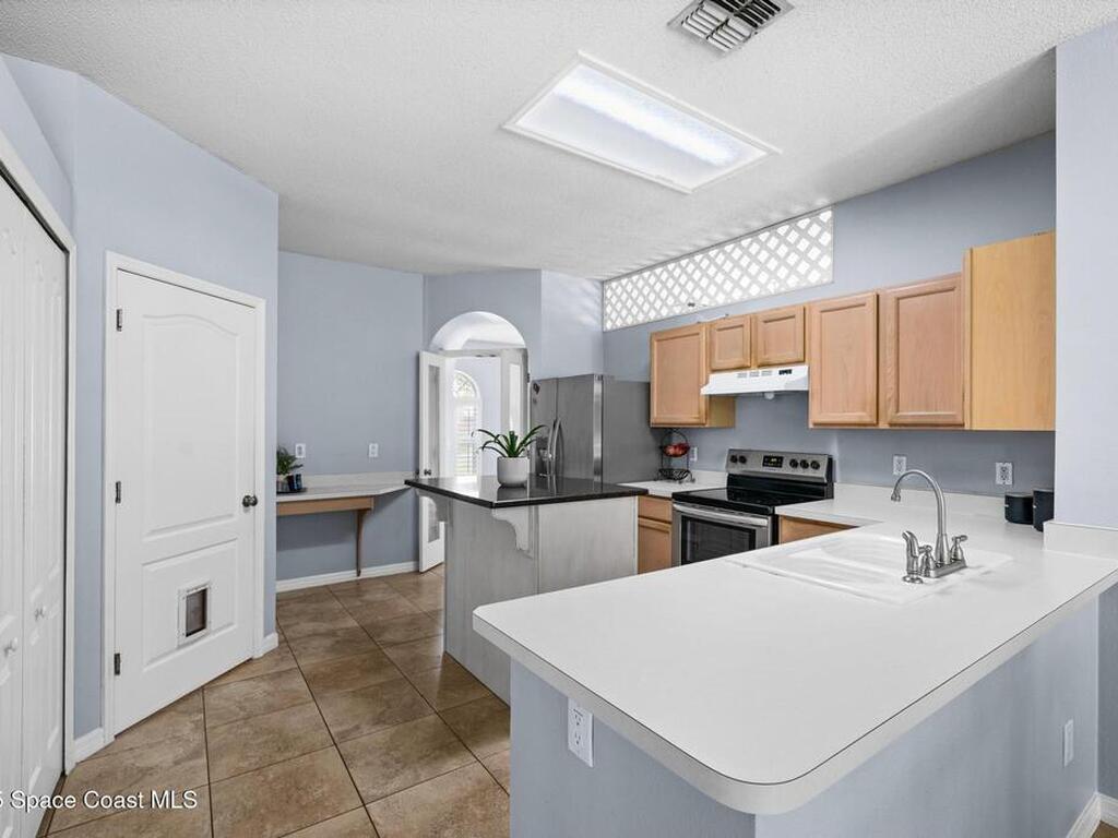 1850 Emerald Green Circle, Oviedo, FL 32765