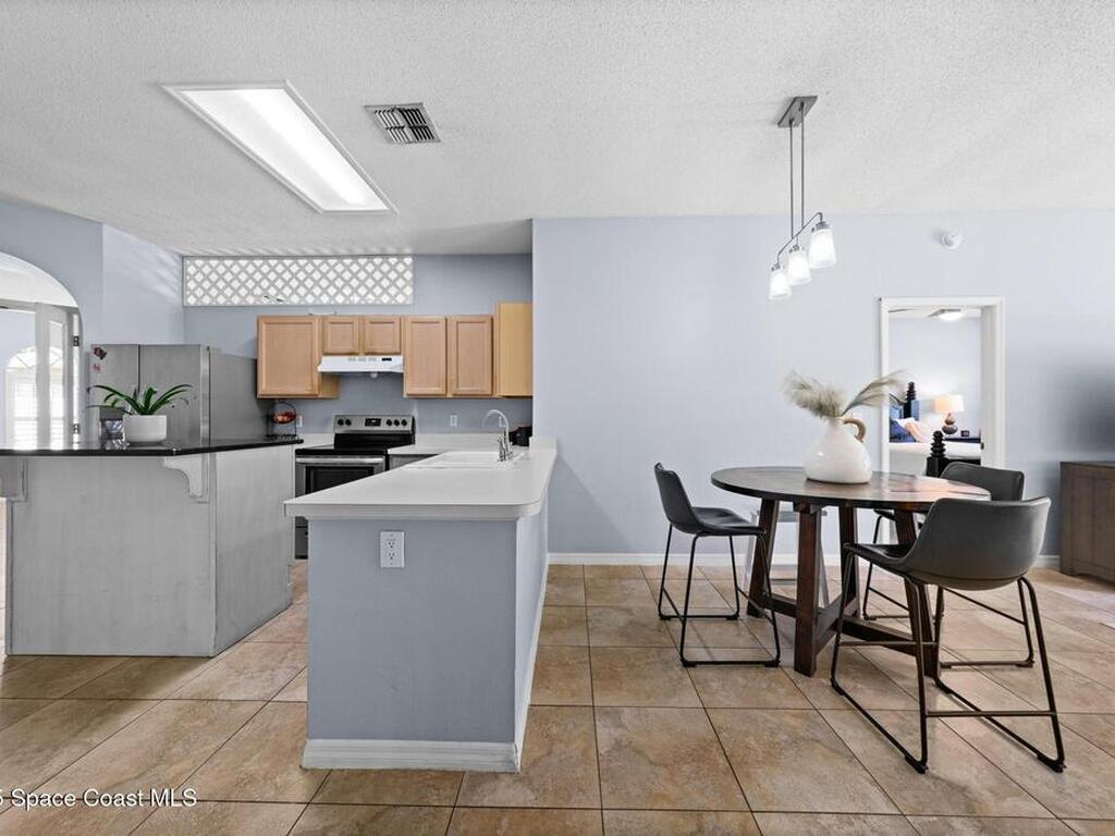 1850 Emerald Green Circle, Oviedo, FL 32765