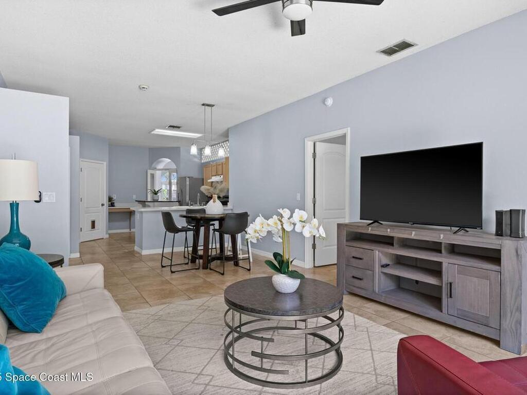 1850 Emerald Green Circle, Oviedo, FL 32765