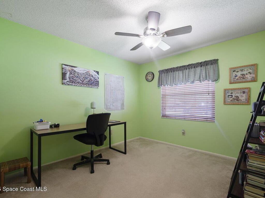 4738 N Dawnmeadow Court, Plant City, FL 33566