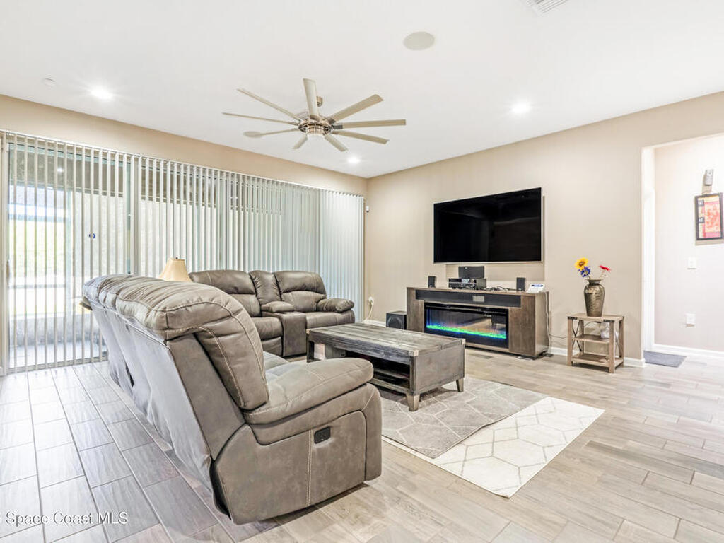 1626 Highbanks Circle, Winter Garden, FL 34787
