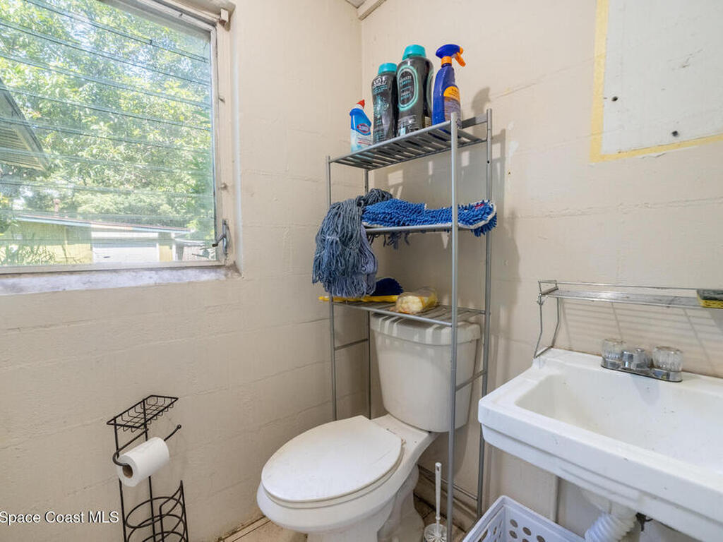 195 N Hilltop Drive, Titusville, FL 32796