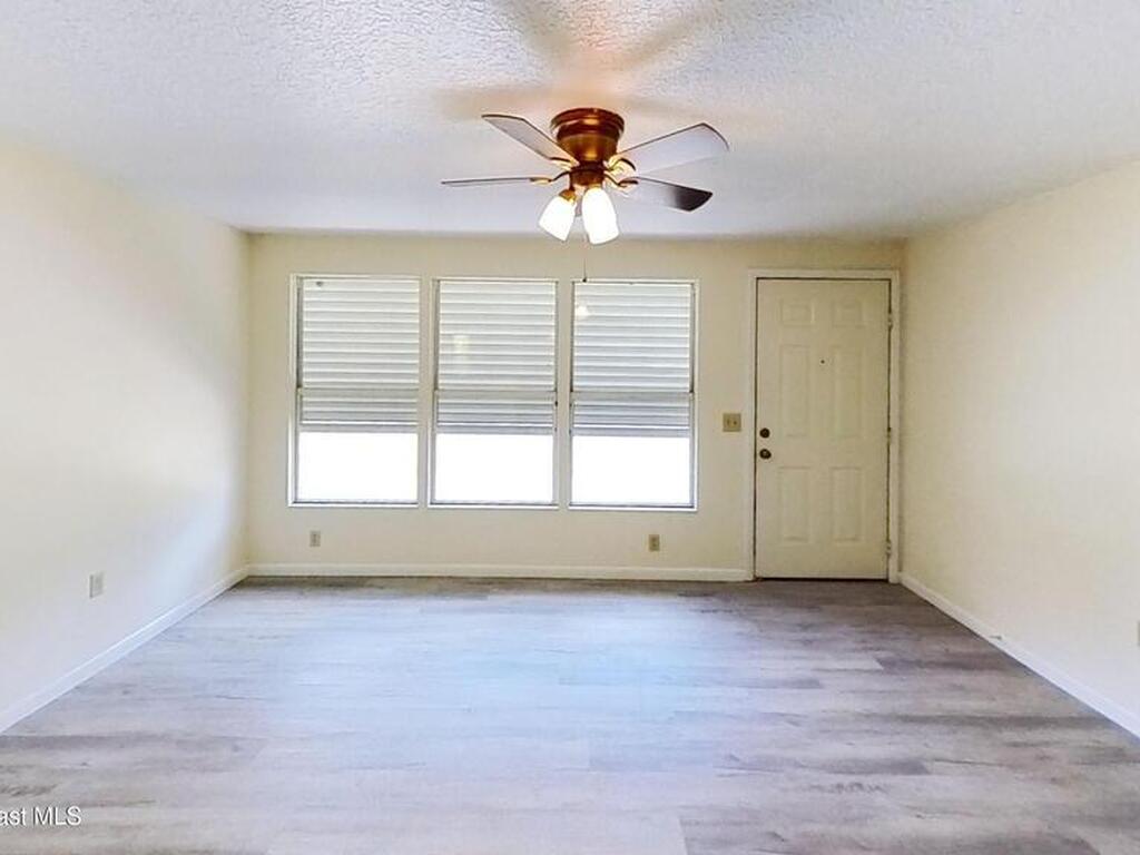 581 Borraclough Avenue, Palm Bay, FL 32907