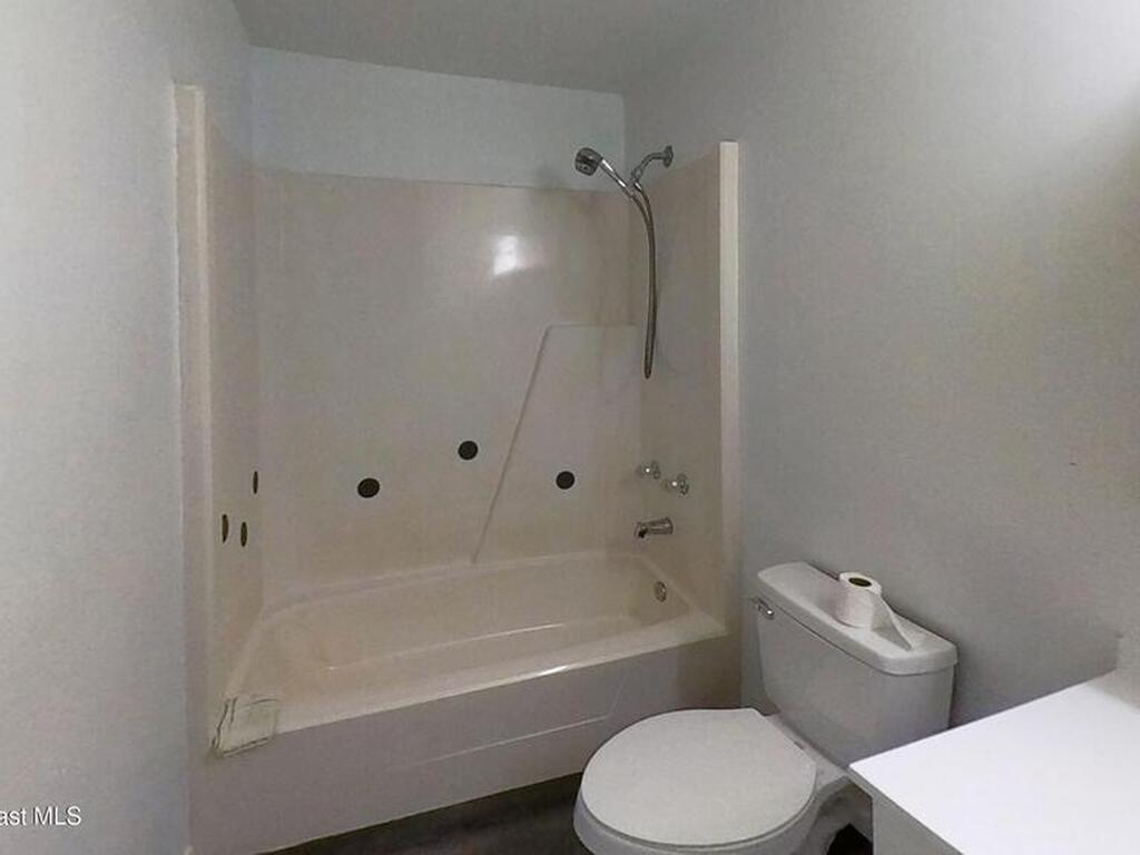 581 Borraclough Avenue, Palm Bay, FL 32907