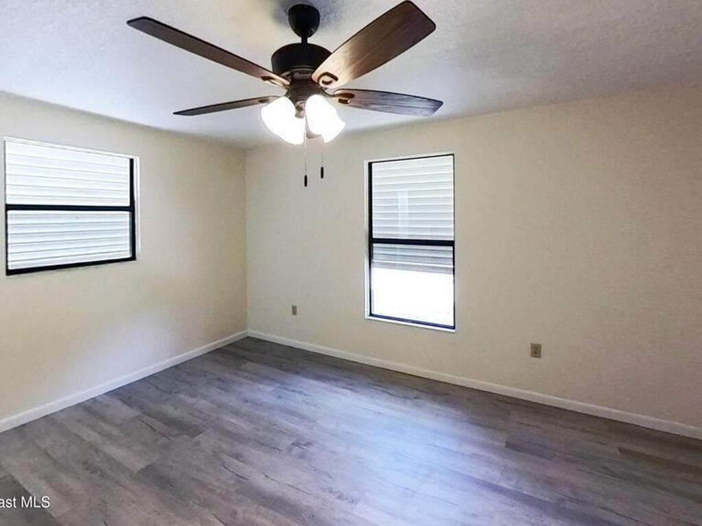 581 Borraclough Avenue, Palm Bay, FL 32907