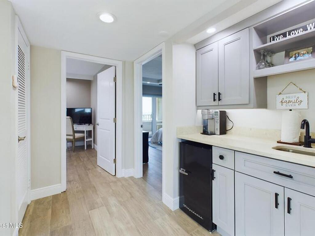 995 N Highway A1a, Indialantic, FL 32903