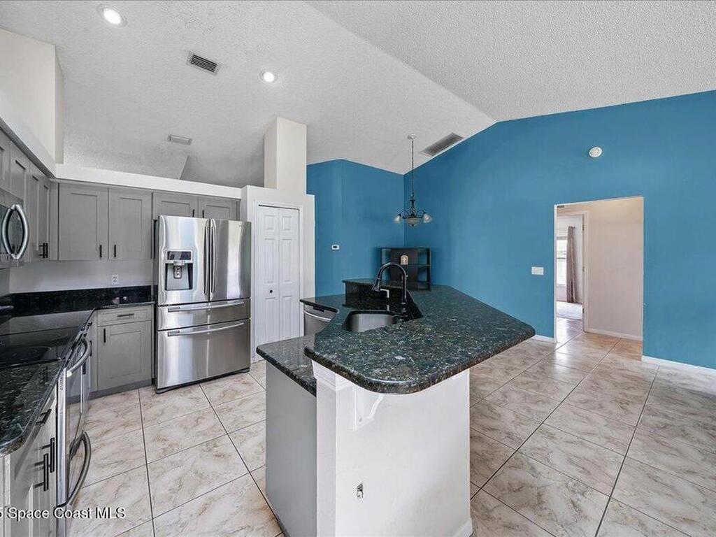 1320 Altamont Avenue, Palm Bay, FL 32907