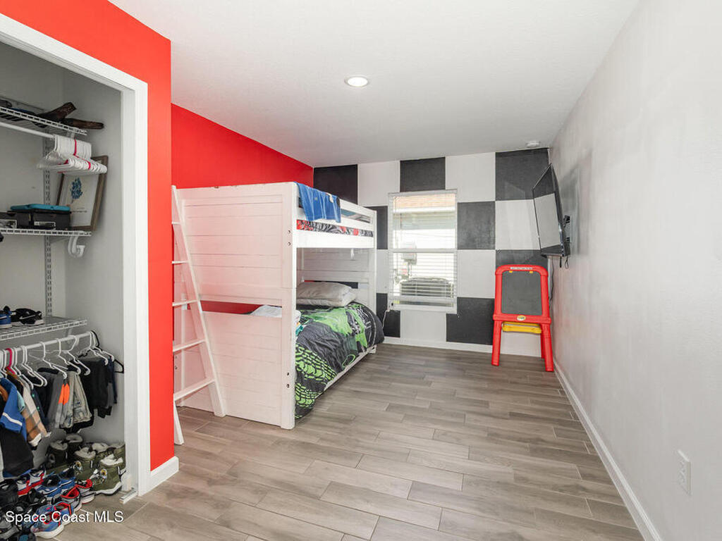 1534 Pine Street, Orlando, FL 32824