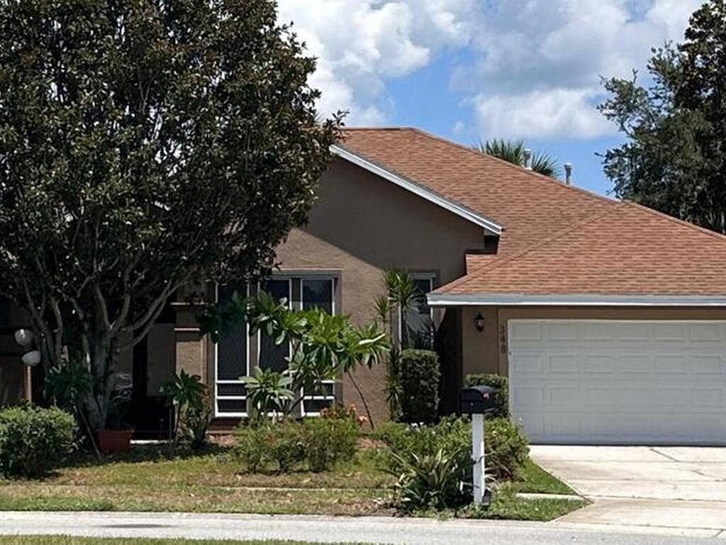 348 Lake Victoria Circle, Melbourne, FL 32940