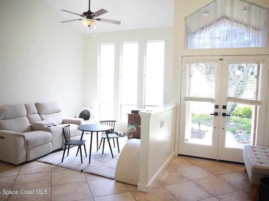 348 Lake Victoria Circle, Melbourne, FL 32940