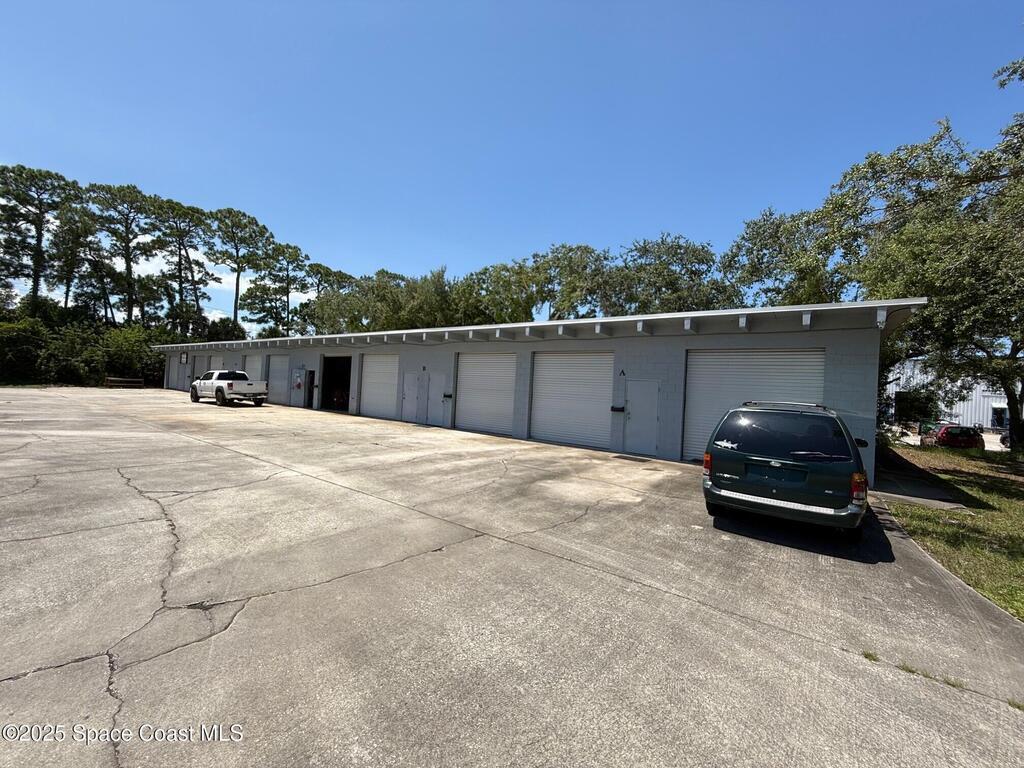 6958 Sonny Dale Drive, West Melbourne, FL 32904