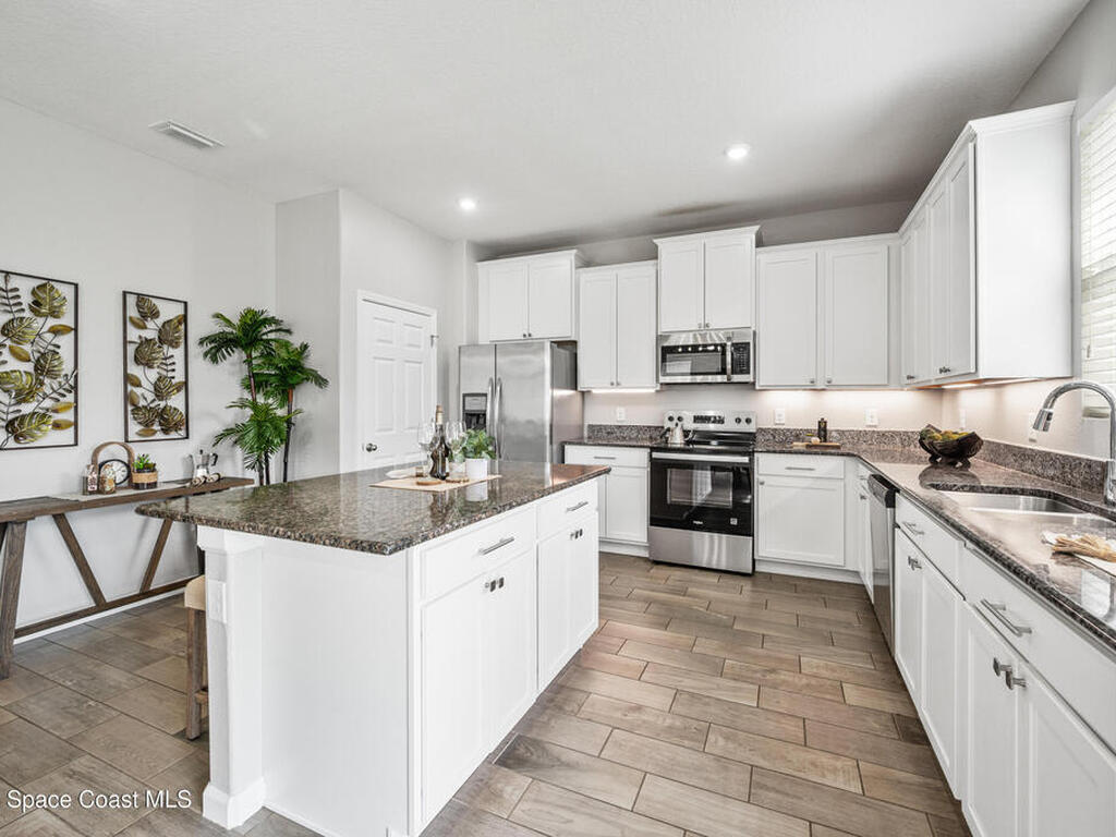 1061 Peta Way, Melbourne, FL 32940