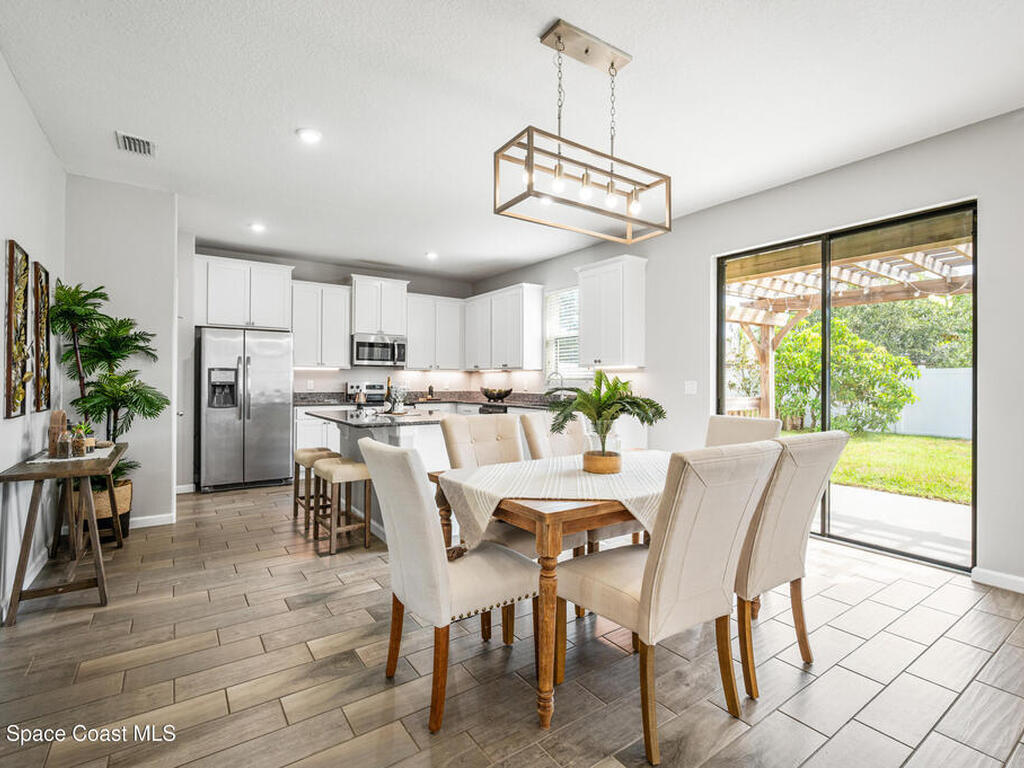 1061 Peta Way, Melbourne, FL 32940