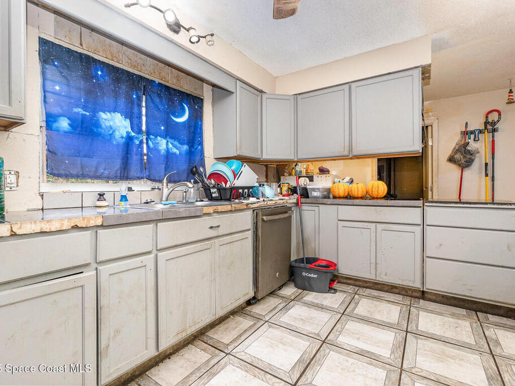 2900 Woodbridge Lane, Orlando, FL 32808
