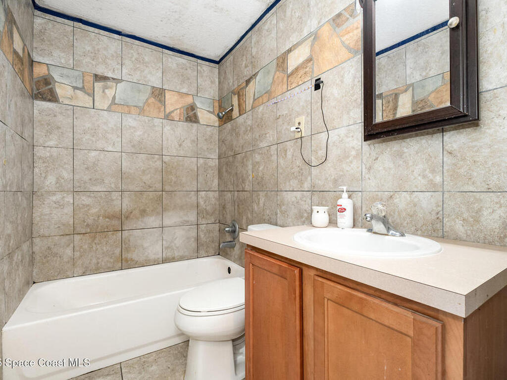 935 S Varr Avenue, Rockledge, FL 32955