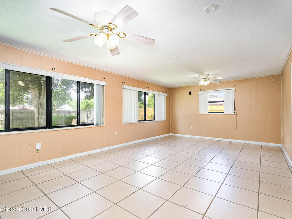 935 S Varr Avenue, Rockledge, FL 32955