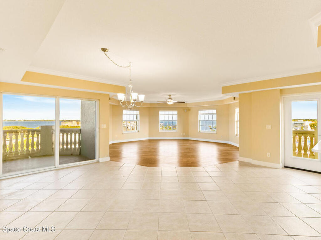 1211 E New Haven Avenue, Melbourne, FL 32901