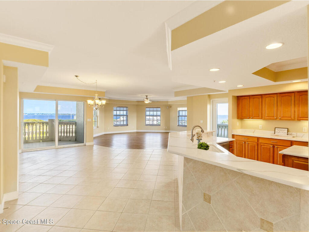 1211 E New Haven Avenue, Melbourne, FL 32901