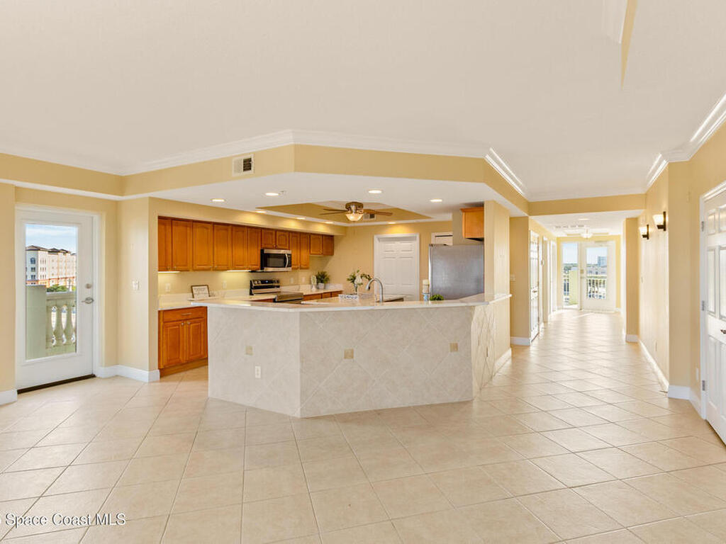 1211 E New Haven Avenue, Melbourne, FL 32901