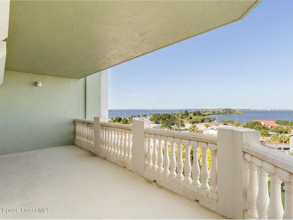 1211 E New Haven Avenue, Melbourne, FL 32901