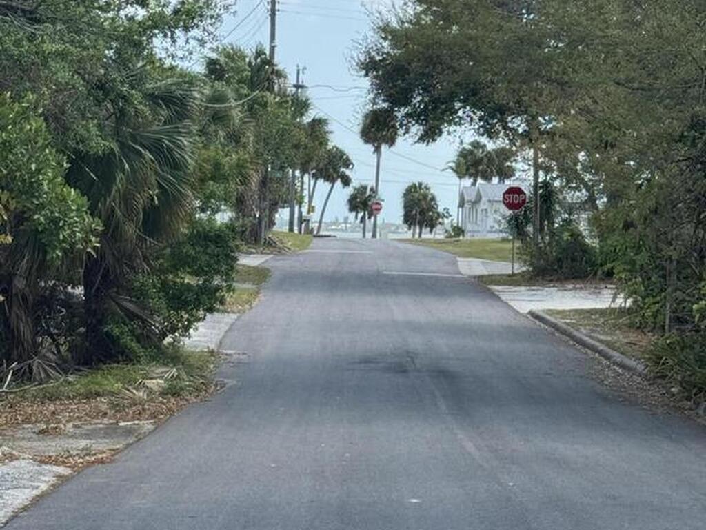 1310 Jernigan Avenue, Melbourne, FL 32901