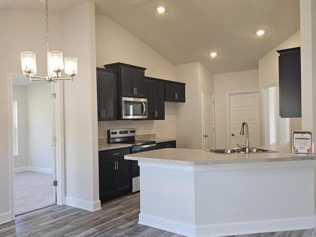 880 De Groodt Road, Palm Bay, FL 32908