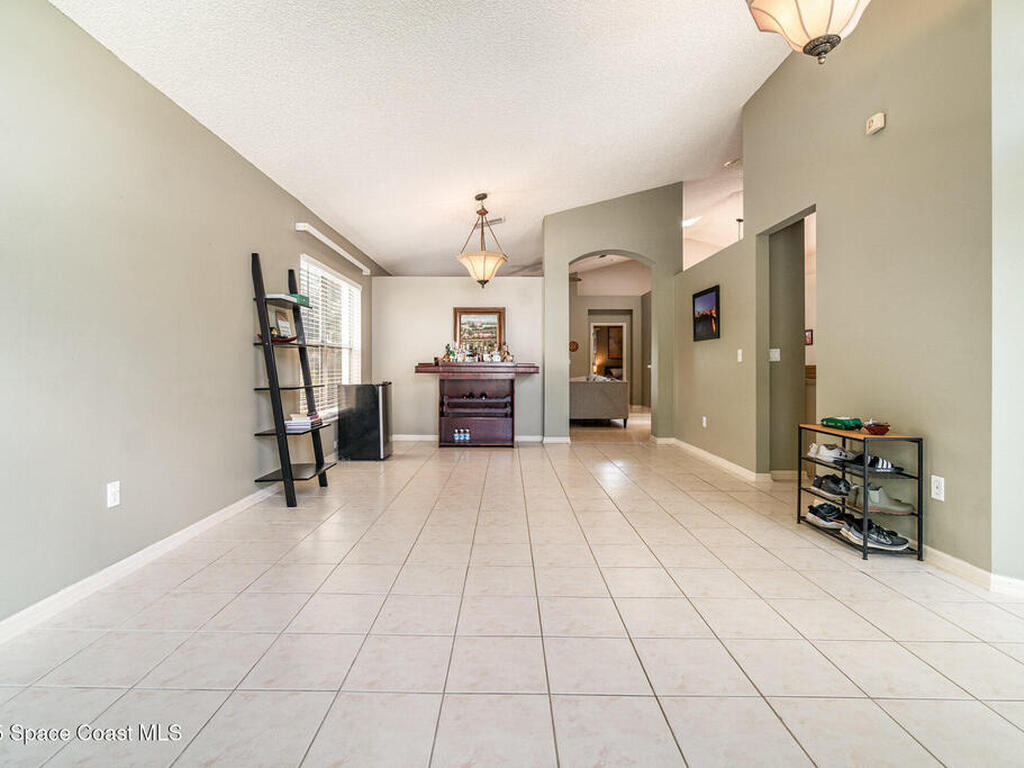 2902 Joseph Circle, Oviedo, FL 32765