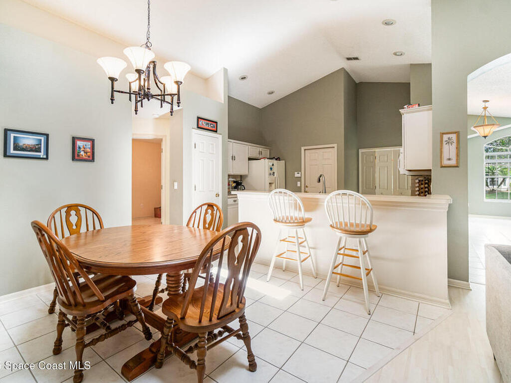 2902 Joseph Circle, Oviedo, FL 32765