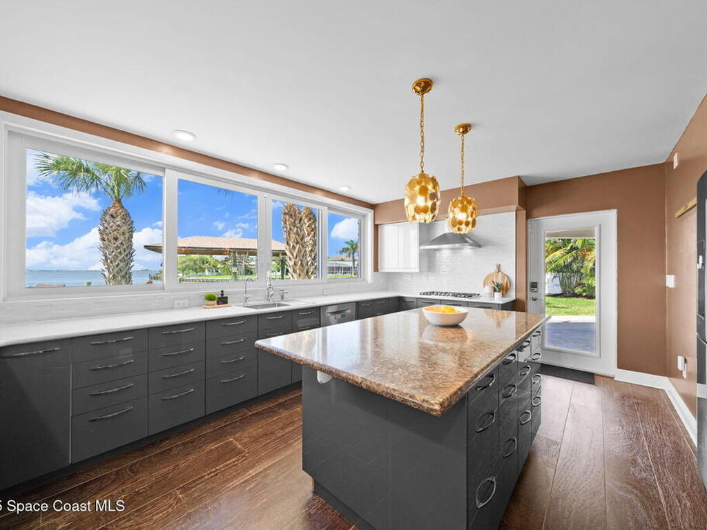 84 Country Club Road, Cocoa Beach, FL 32931