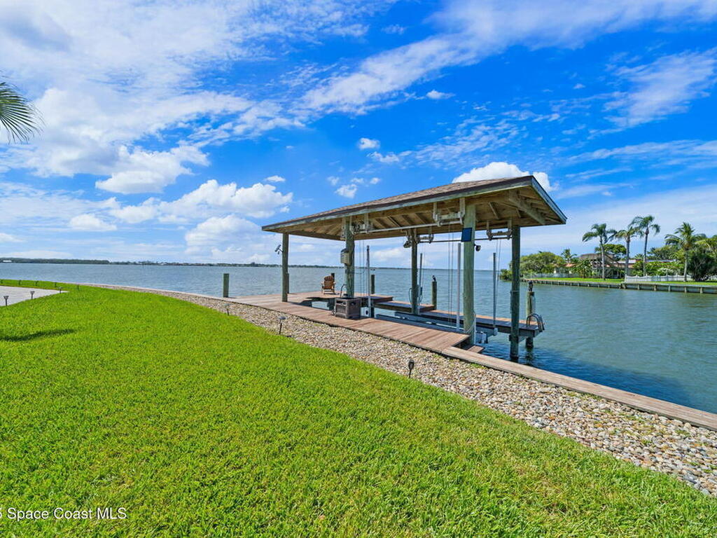 84 Country Club Road, Cocoa Beach, FL 32931
