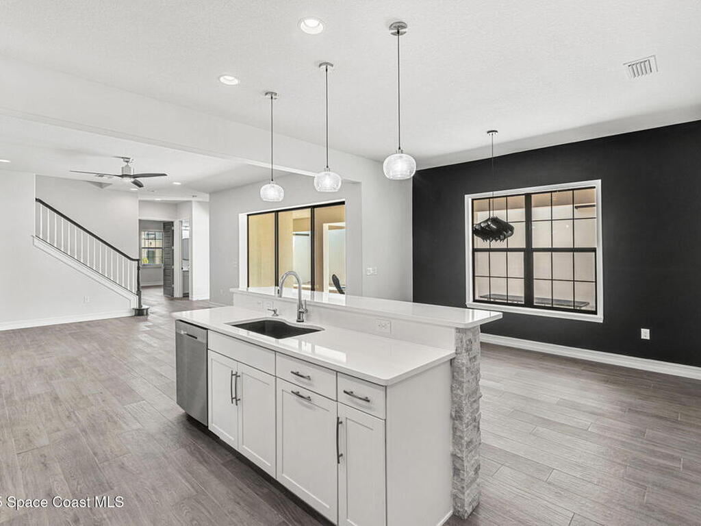 2372 Pravny Lane, Melbourne, FL 32940