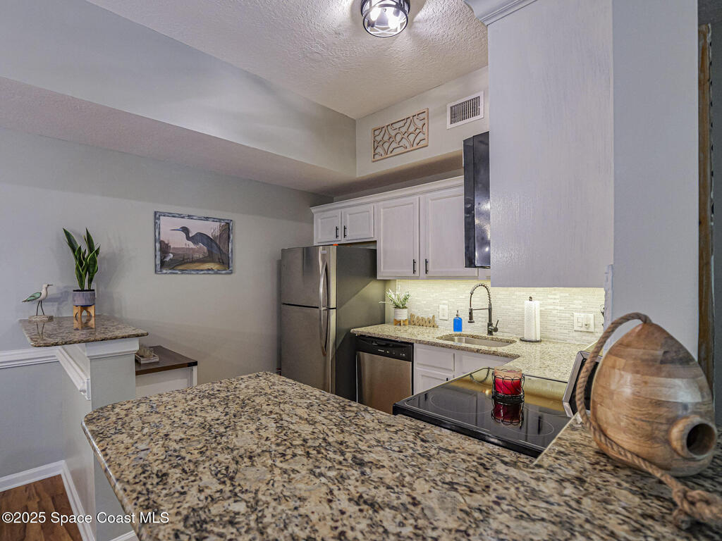 536 7th Square, Vero Beach, FL 32962