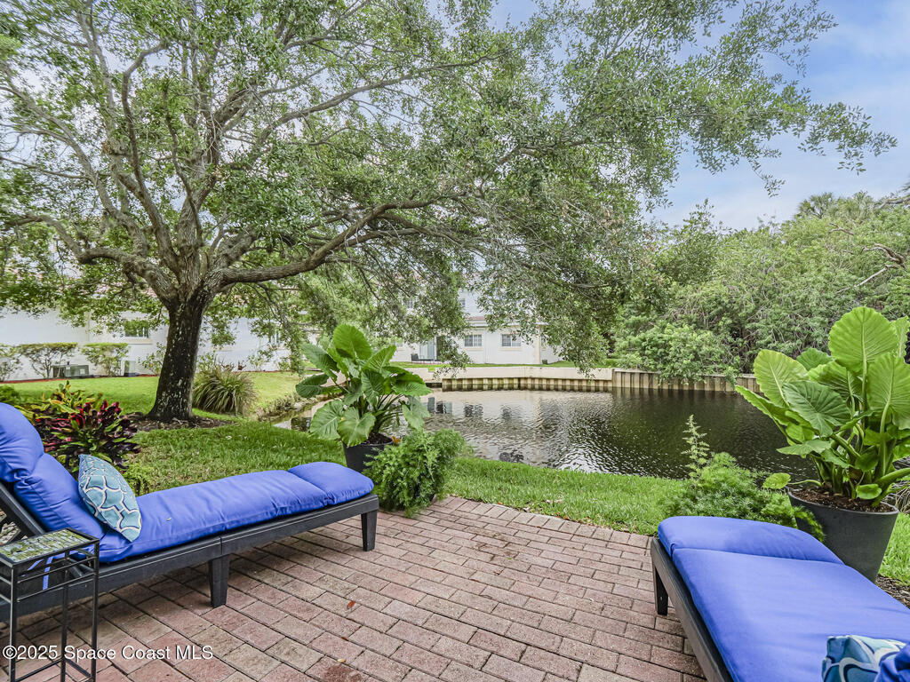 536 7th Square, Vero Beach, FL 32962