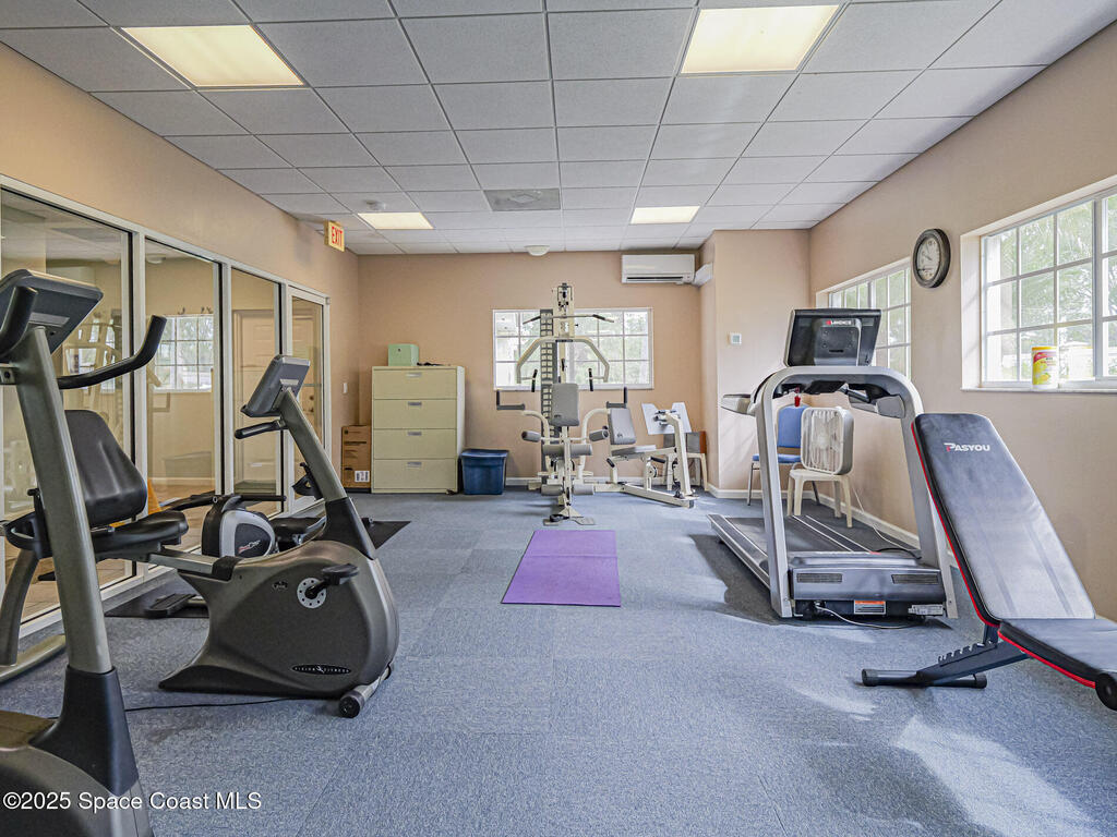 536 7th Square, Vero Beach, FL 32962