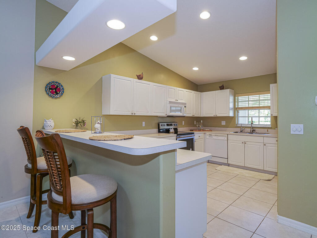 946 S Easy Street Street, Sebastian, FL 32958
