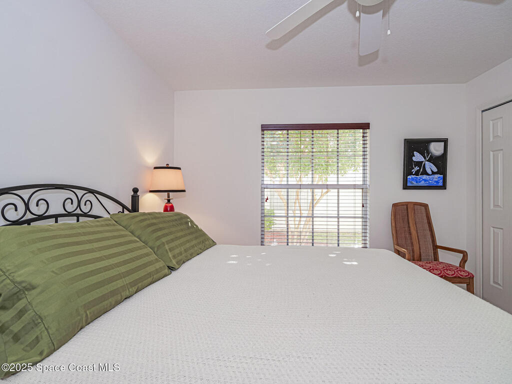 946 S Easy Street Street, Sebastian, FL 32958