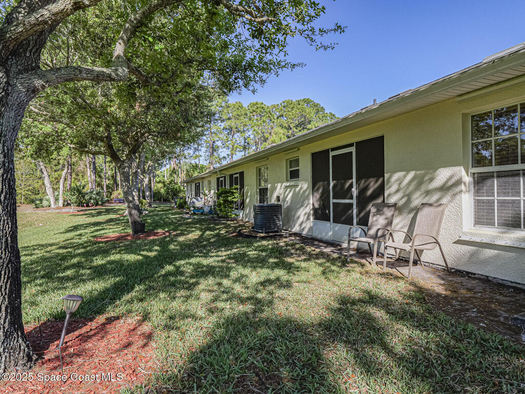 946 S Easy Street Street, Sebastian, FL 32958