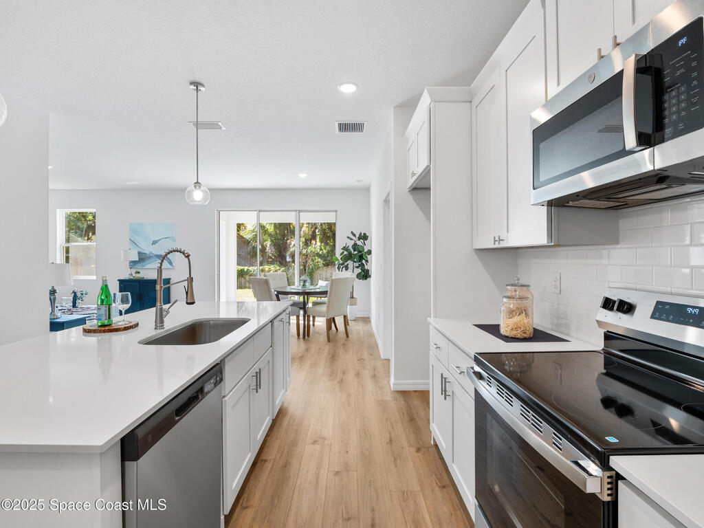 1320 Seabreeze Street, Palm Bay, FL 32908