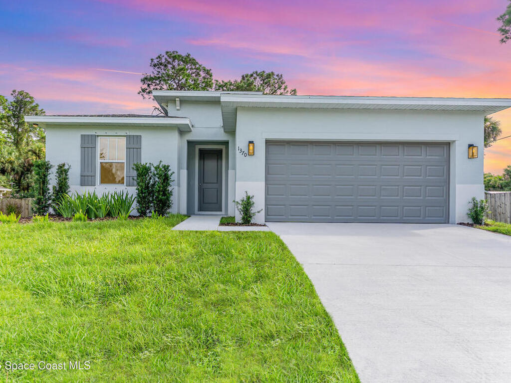 1370 Seabreeze Street, Palm Bay, FL 32908