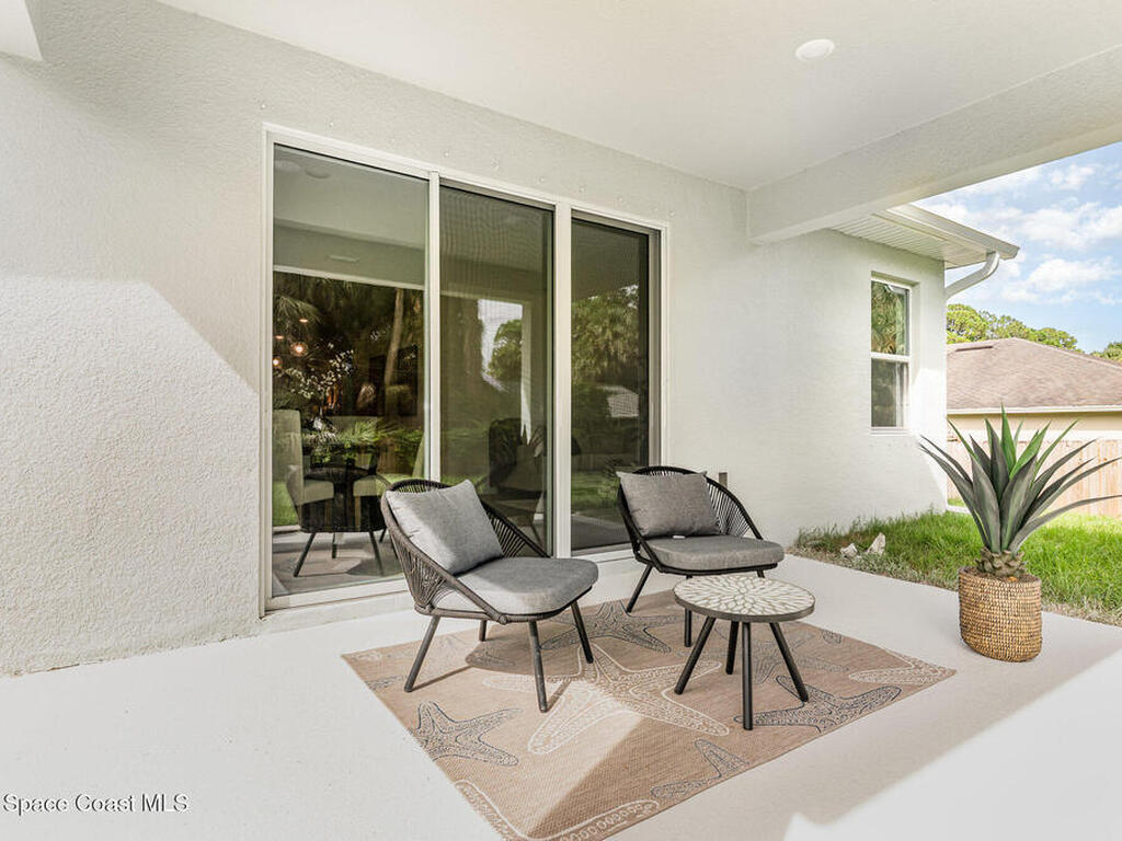 1370 Seabreeze Street, Palm Bay, FL 32908