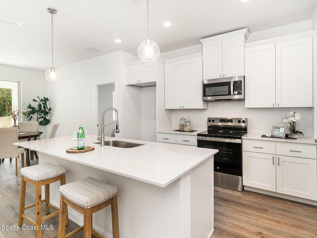 1370 Seabreeze Street, Palm Bay, FL 32908