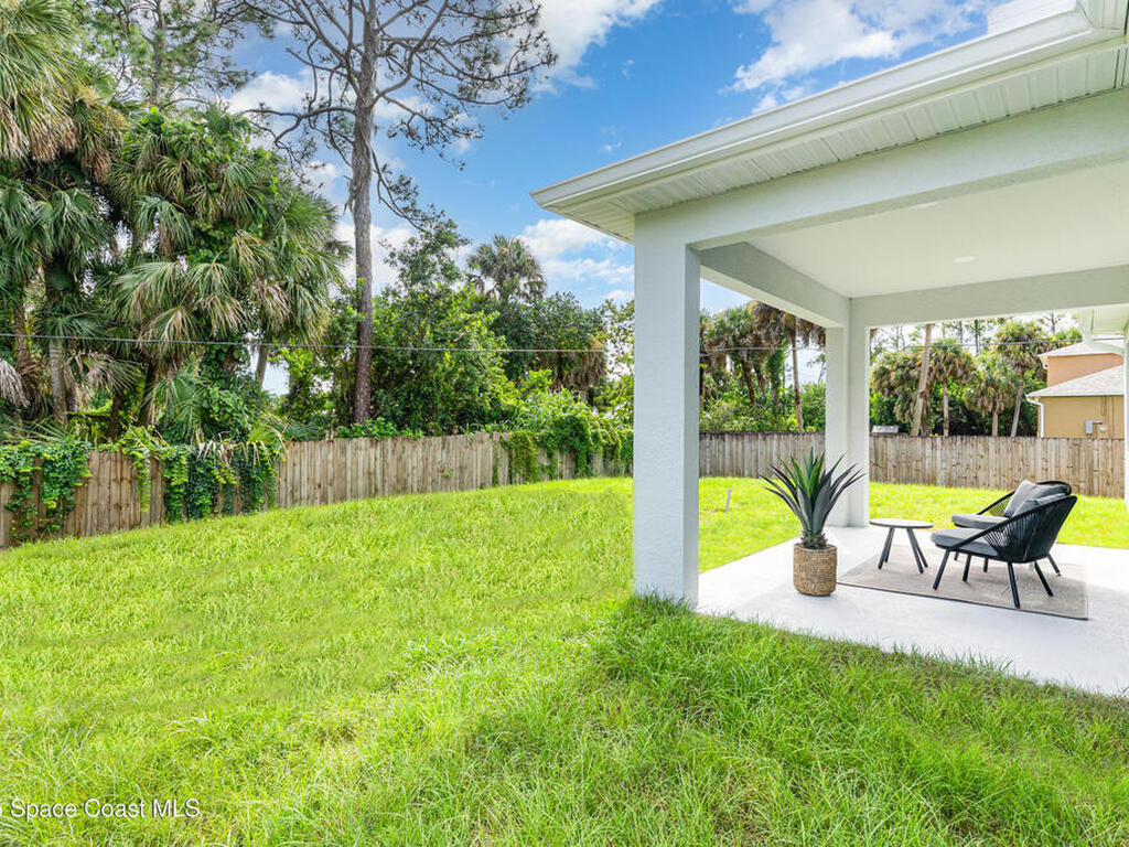 1370 Seabreeze Street, Palm Bay, FL 32908