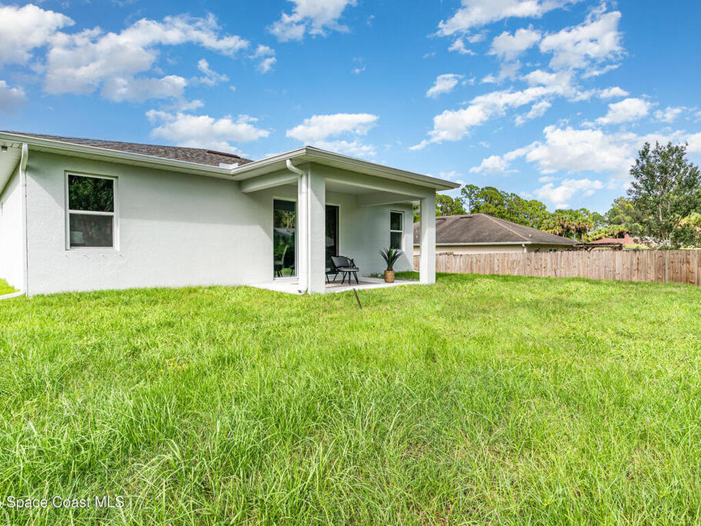 1370 Seabreeze Street, Palm Bay, FL 32908