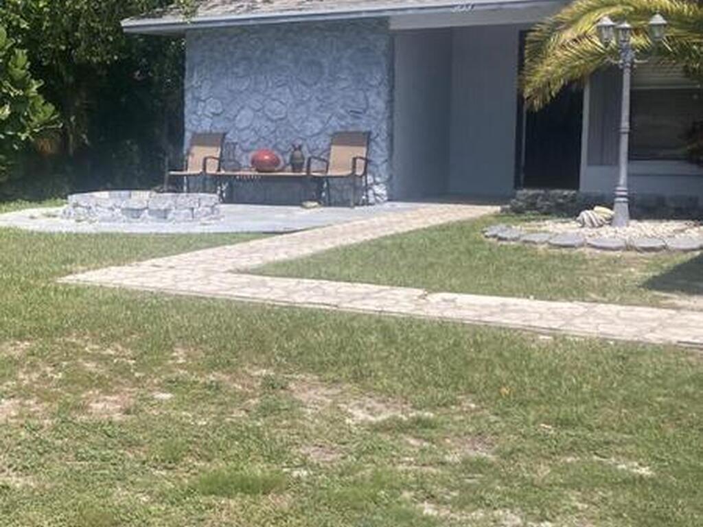 303 Cocoa Court, Kissimmee, FL 34758