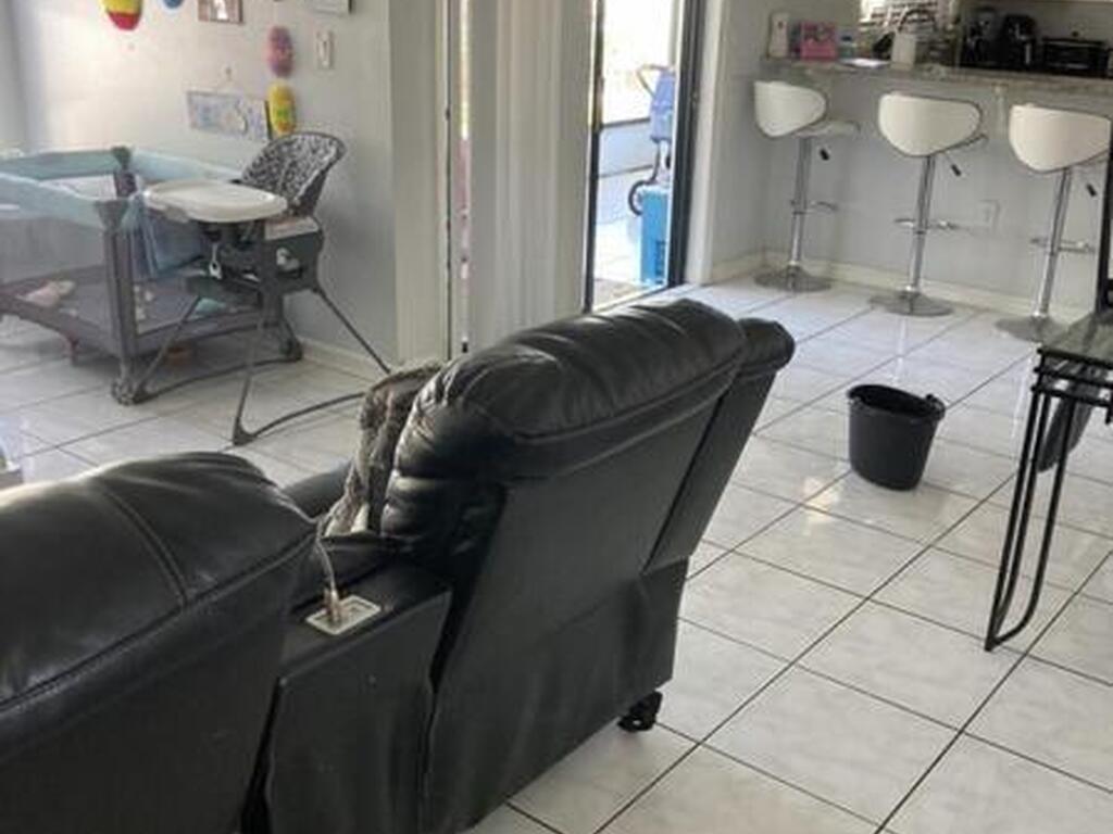 303 Cocoa Court, Kissimmee, FL 34758