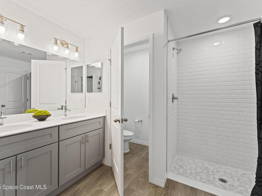 1938 Jupiter Boulevard, Palm Bay, FL 32908