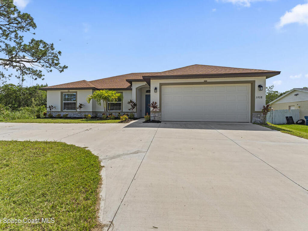 1938 Jupiter Boulevard, Palm Bay, FL 32908